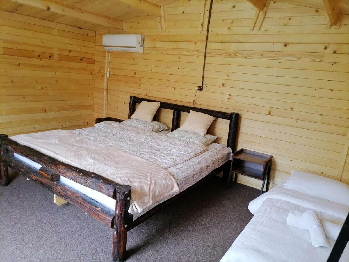 Edelweiss Guesthouse, Glamping And Camping Suhaia Exterior photo