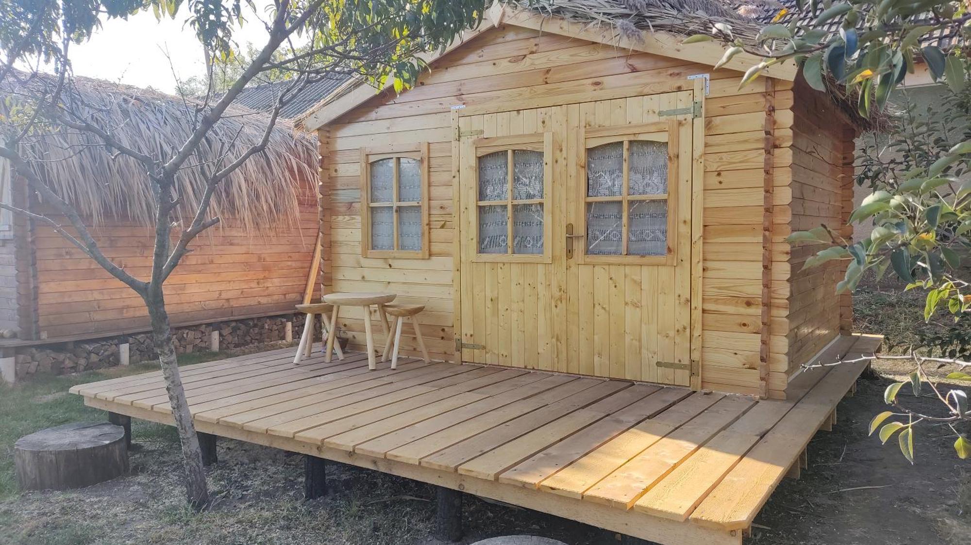 Edelweiss Guesthouse, Glamping And Camping Suhaia Exterior photo